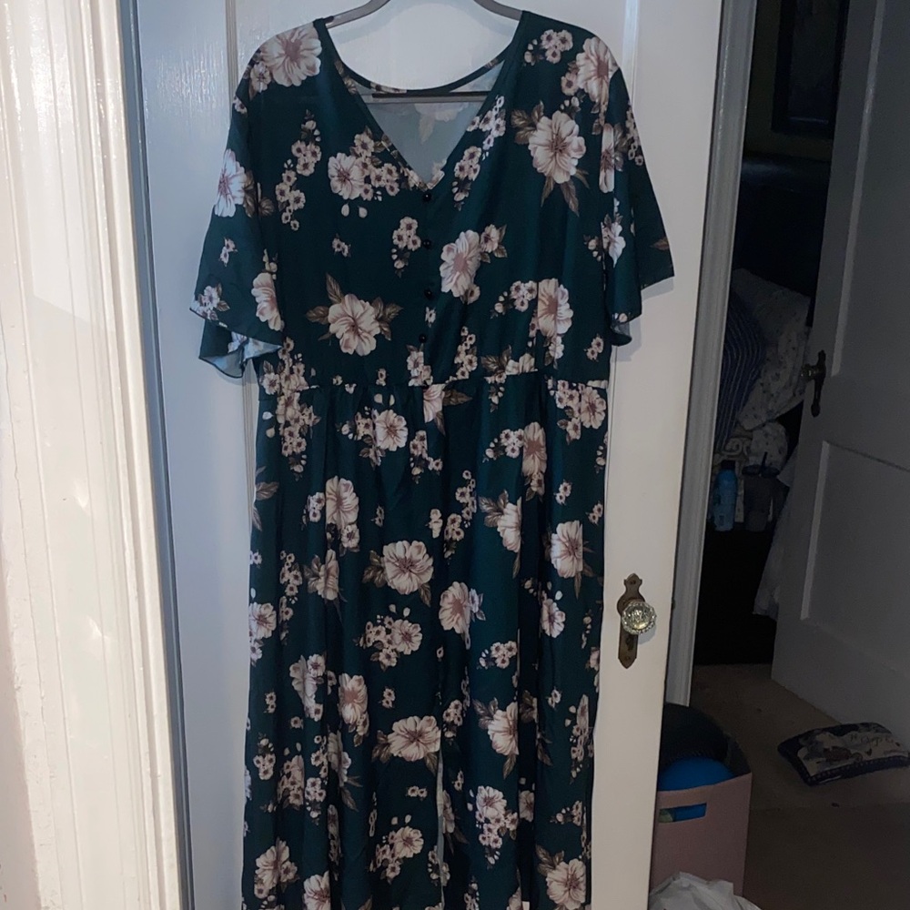 SHEIN Dark Green Floral Maxi Dress